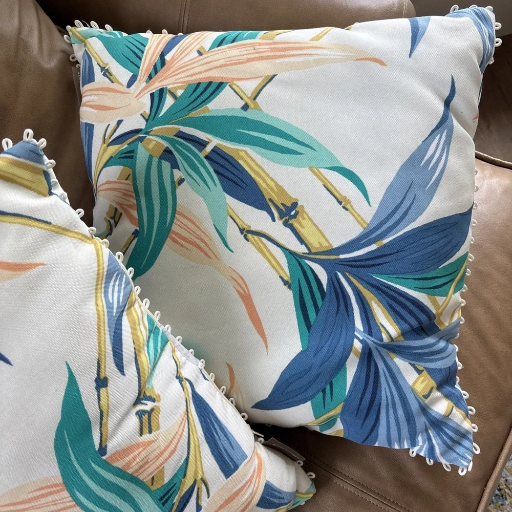 allen + roth‎ Floral Off-white Square Summer Tropical Throw Pillows Lot of 2 EUC